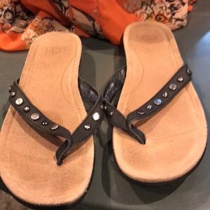 Uggs flip flops leather flats uggs